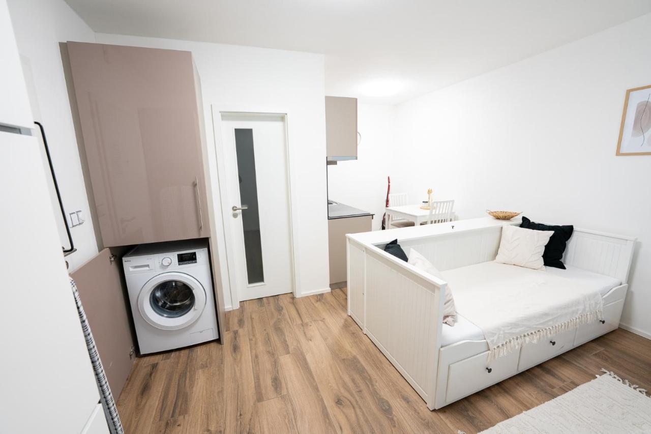 Apartmány Gemini Zlín Esterno foto