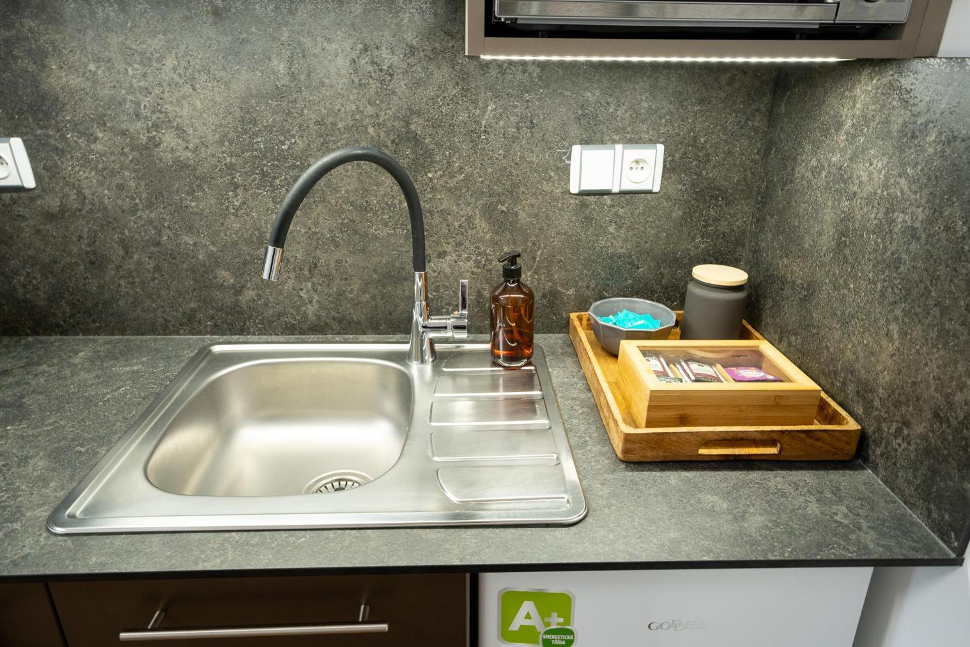 Apartmány Gemini Zlín Esterno foto